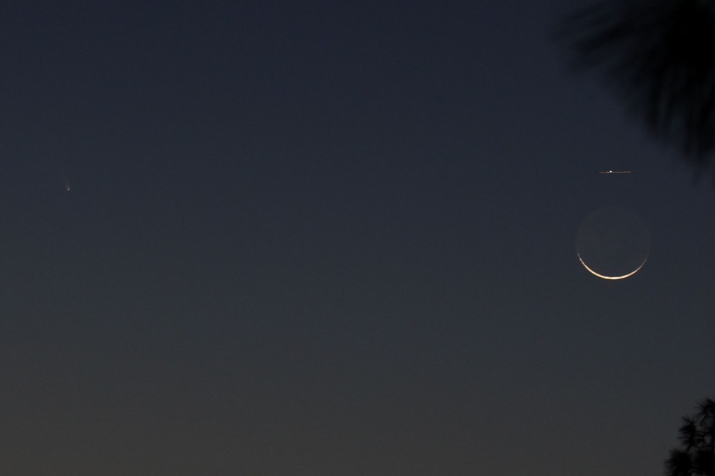 Comet PANSTARRS C/2011 L4 12/03/2013 19:30-20:00 PST Los Angeles, Canon 7D 100-400mm L ©Tim Jones