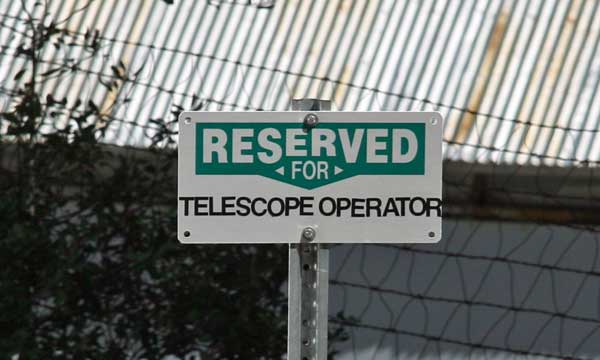 Parking sign, Mount Wilson, ©Tim Jones